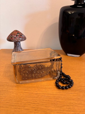 Crystal decorative box used from 1960 with lid