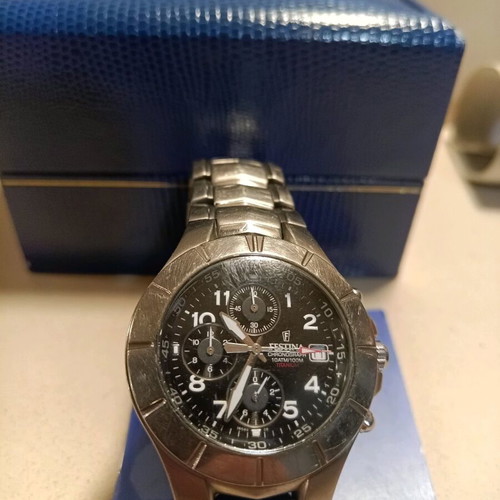 Festina titanium watch like new, black