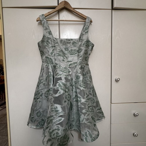 Toi&Moi dress mint color with embossed floral design, size L