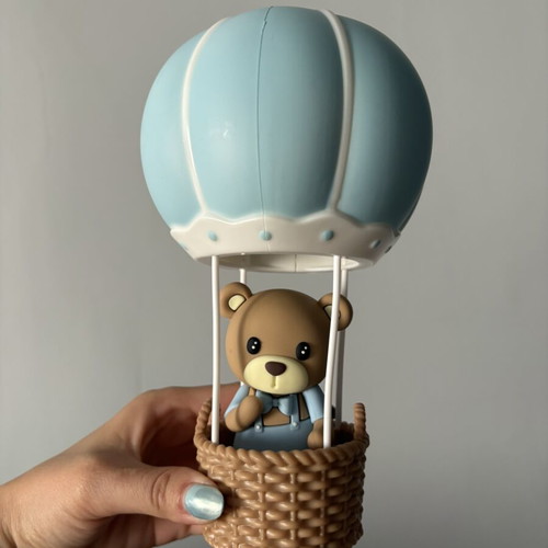 Cake decor with balloons, teddy bear, and hot air balloon like new