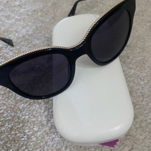 Marc Jacobs sunglasses used, black with gold detail