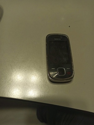 Nokia 7230