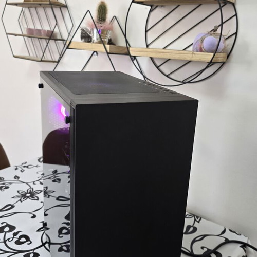 Gaming PC like new with Intel i5 10600KF and Asus RTX 3060 12GB