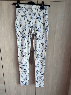 Zara pants without buttons and zipper with elastic waist like new