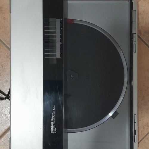 Technics SL-QL1 turntable quartz-controlled direct drive