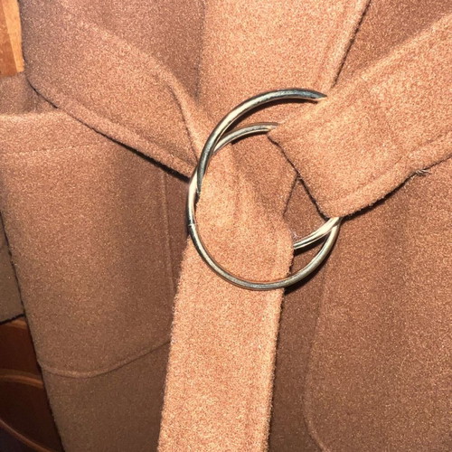 Midi coat used, brown with balloon sleeves and belt