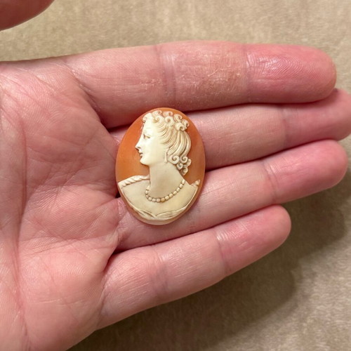 Old cameo with fantastic handwork like new