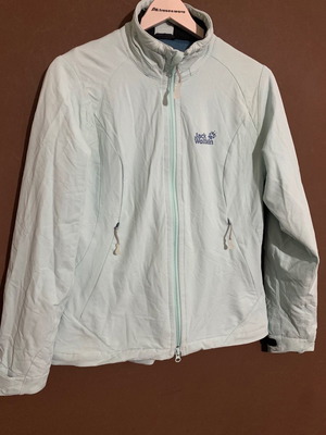 Jack Wolfskin women's jacket used, size medium, mint color