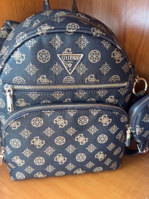 Τσάντα πλάτης Guess μαύρη σαν καινούργια