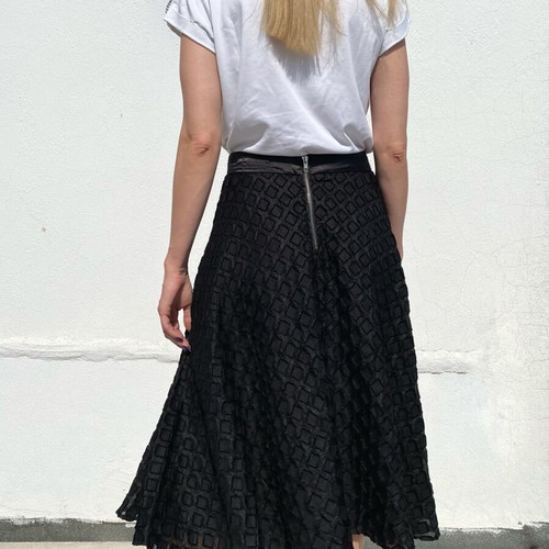 Inverso midi skirt like new, A-line, size M, black
