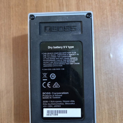 Boss RV-6 reverb pedal used very few times indoors