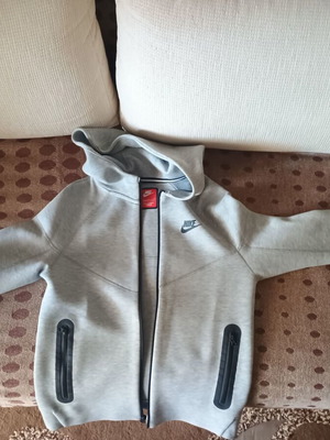 Ζακέτα Nike Tech Fleece σαν καινούργιο, μέγεθος Large, γκρι