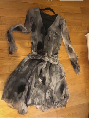 Artisti Italiani dress M gray like new, seta silk