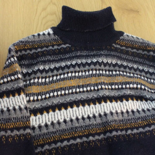 Mango men's turtleneck blue size Large like new