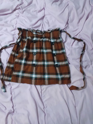 Mini plaid skirt new with belt and buttons, white and brown