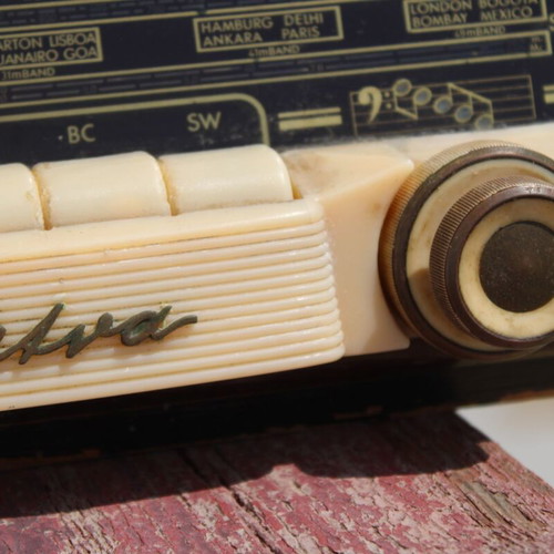Family radio used, vintage 1959 collectible