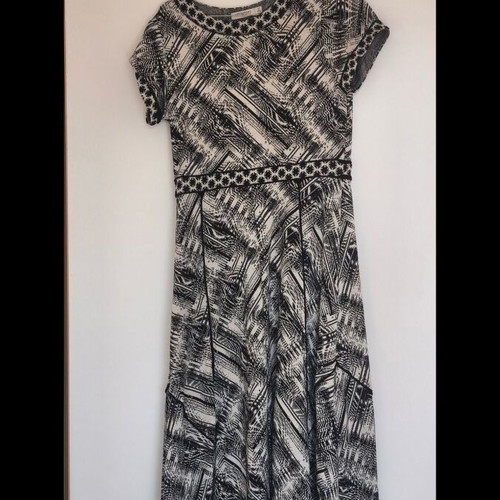 Attrattivo midi dress, black and white, size M