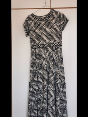 Attrattivo midi dress, black and white, size M