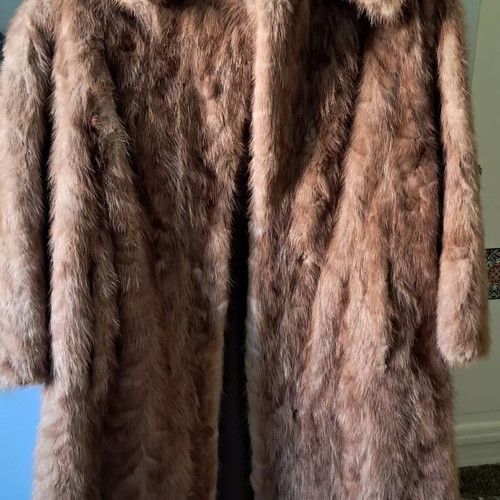 Mink fur coat from whole animal, size L, brown
