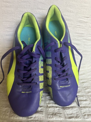 Puma evoSPEED 5.3 FG Kids Football Shoes like new, purple and yellow, size 36
