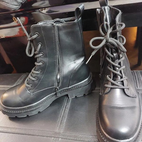 Plato black ankle boots size 40 like new, synthetic leather