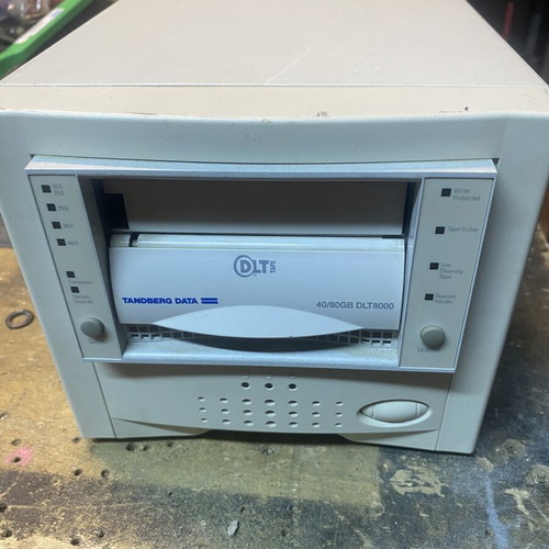 Tandberg Data DLT8000 professional SCSI tape drive