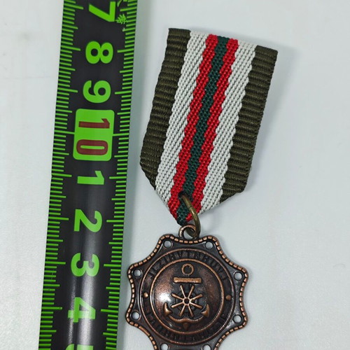 Decorative Navy Medal Replica with Anchor and Helm like new