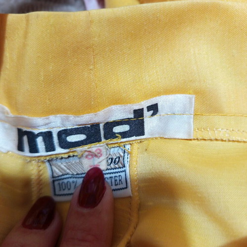 Vintage women's midi skirt like new, yellow, size M