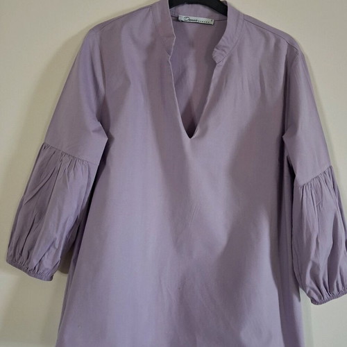 Donna blouse purple like new, 3/4 balloon sleeves, comfortable fit