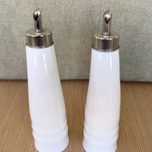 White oil and vinegar bottles new, minimal design, set of 2