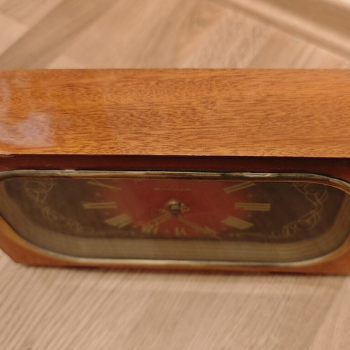 Yantar table clock used, vintage from USSR 1970