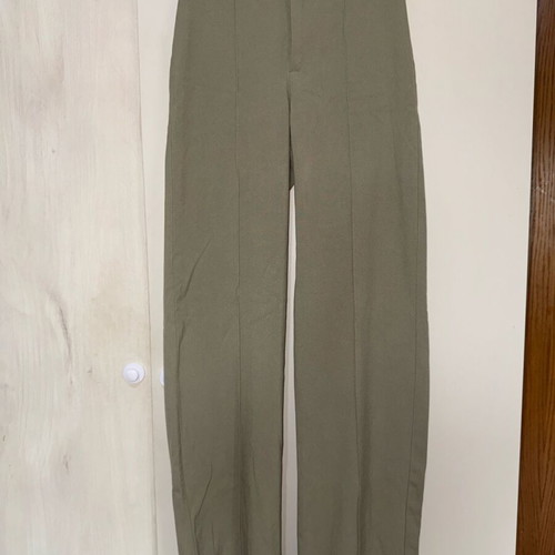 Pull & Bear fabric pants khaki color like new size XS