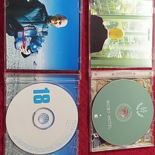 Moby 8 CD set like new, electronic genre
