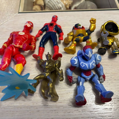 Various Superheroes used, pack