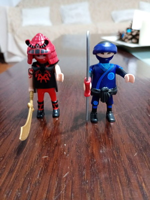 Playmobil азиатски воини употребявани, комплект от 2 нинджа и самурай