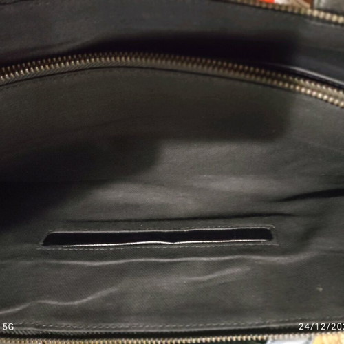 Hugo Boss Unisex Vintage Patent Leather Handbag Like New, Black