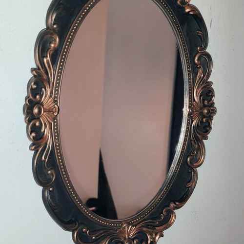 Oval decorative mirror and serving tray like new, plastic, 38x24 cm
