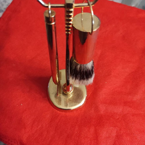 Vintage shaving set new gold-plated metal on tennis racket base