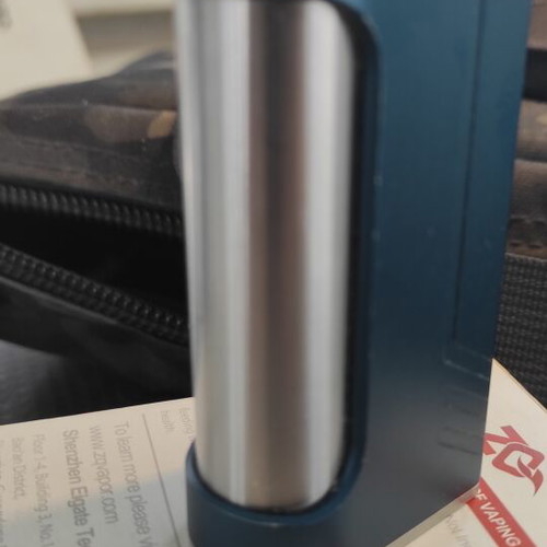 ZQ Essent Pacific Blue Mod like new, 80W, 18650 battery