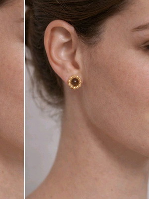 Clip earrings like new, gold color with brown