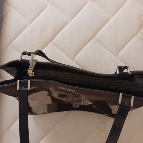 Handbag with Audrey Hepburn print, black and white