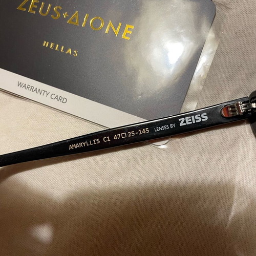 Zeus + Dione Amaryllis sunglasses like new, black frame with brown lens