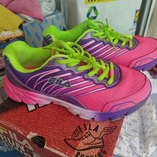 Fila Running Countdown Women's Athletic Shoes size 38 like new, multicolor