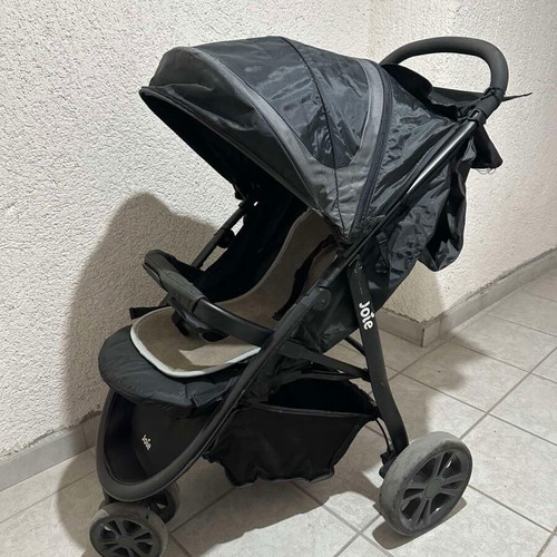 Joie Baby Stroller like new with anti-sweat cover