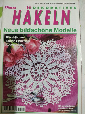 Knitting magazine with patterns in German like new