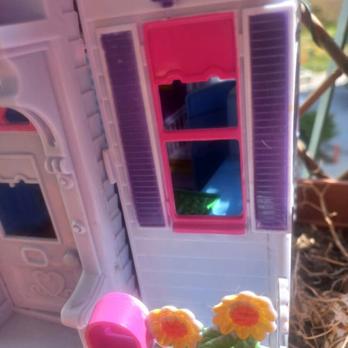 Kruzzel dollhouse suitcase like new, 6 rooms without figures