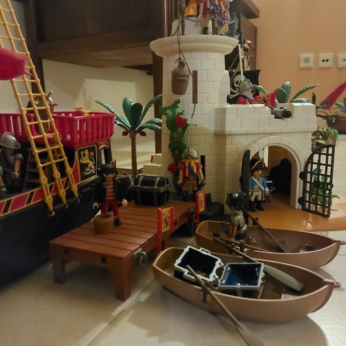 Playmobil Spanish fleet, fortress and large ship used