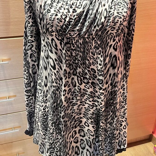 Animal Print Blouse Dress like new with lace, size L