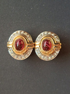Clip-on earrings with stones
