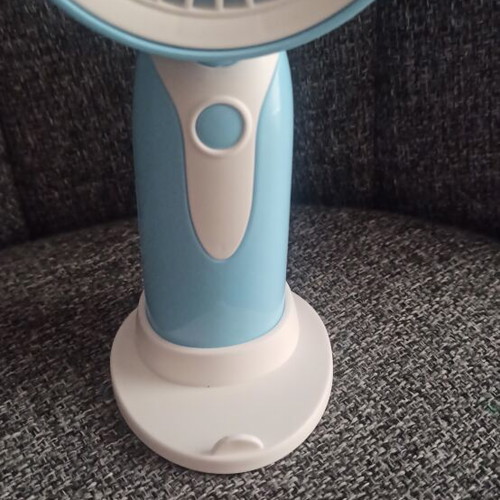 Mini rechargeable fan